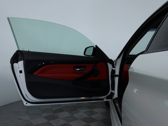 2015 BMW 4 серии 420i xDrive F32/F33/F36, белый, 2100000 рублей - вид 13