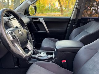 2015 Toyota Land Cruiser Prado 150 Series Рестайлинг 1, чёрный, 3300000 рублей, вид 5