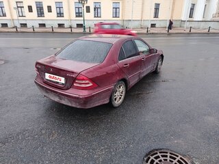 2005 Mercedes-Benz C-Класс 240 II (W203) Рестайлинг, красный, 509000 рублей, вид 3