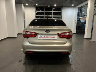 2011 Kia Rio 4-speed III, бежевый, 650000 рублей, вид 4