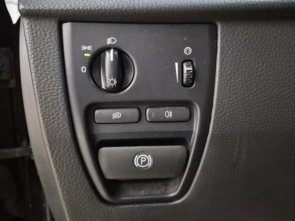 2013 Volvo XC90 I Рестайлинг, коричневый, 1639000 рублей - вид 19