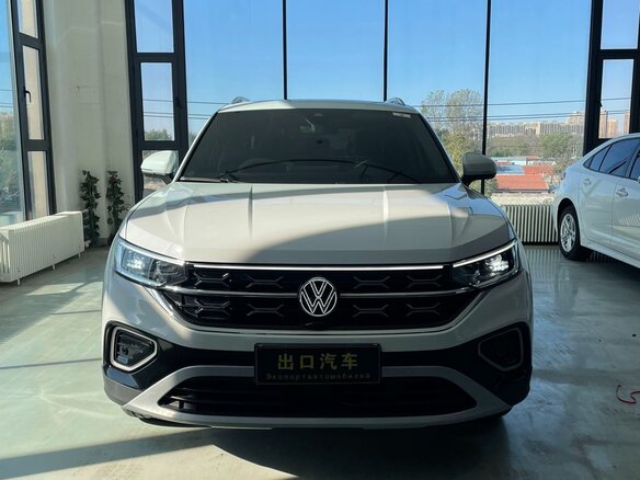 2022 Volkswagen Tayron I Рестайлинг, белый, 2442000 рублей - вид 2