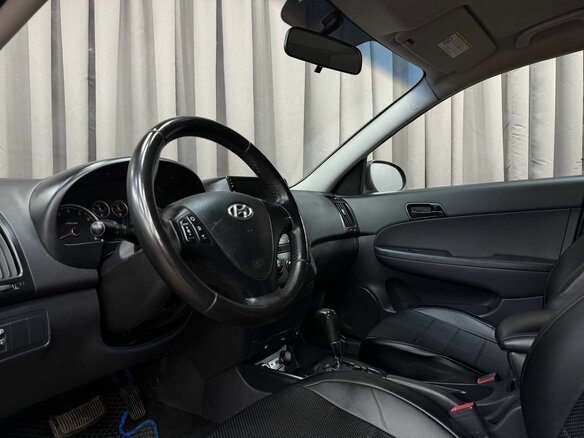 2010 Hyundai i30 I Рестайлинг, коричневый, 589777 рублей - вид 4