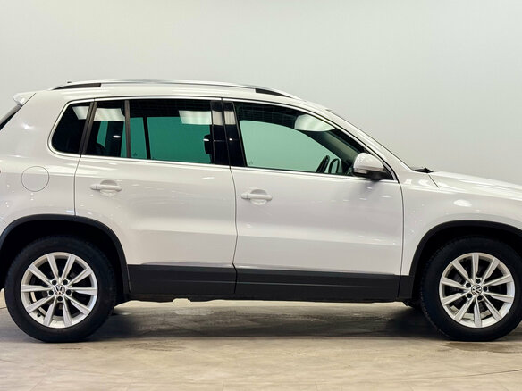 2011 Volkswagen Tiguan I Рестайлинг, белый - вид 4