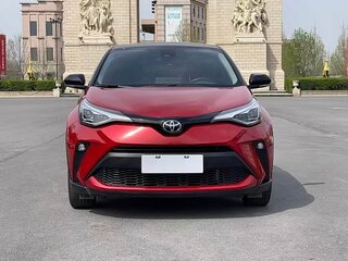 2023 Toyota C-HR I Рестайлинг, красный, 3235000 рублей, вид 2