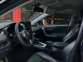 2020 Toyota RAV4 V (XA50), чёрный, 2850000 рублей, вид 4