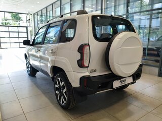 2026 Lada (ВАЗ) Niva Travel I Рестайлинг, белый, 1789000 рублей, вид 4