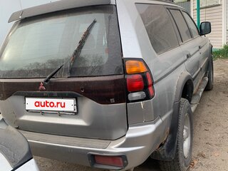 2000 Mitsubishi Montero Sport I, серебристый, 320000 рублей, вид 3