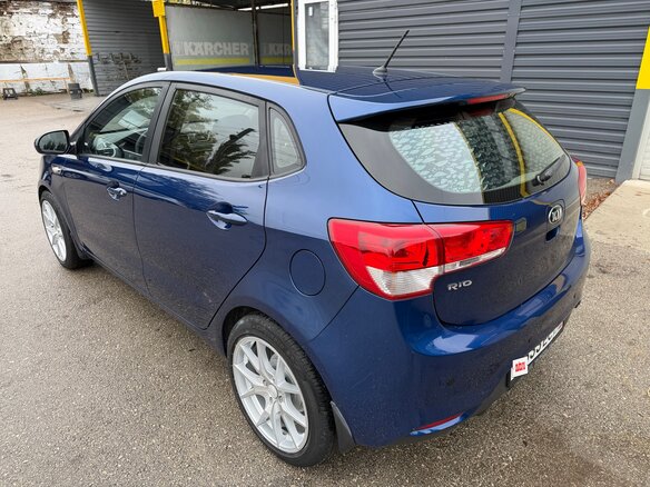 2016 Kia Rio III Рестайлинг, синий, 890000 рублей - вид 11