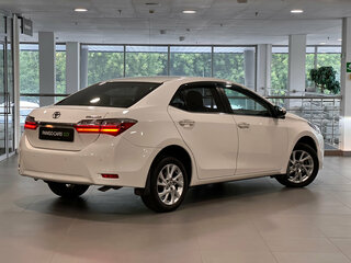 2016 Toyota Corolla XI (E160, E170, E180) Рестайлинг 1, белый, 1463000 рублей, вид 2