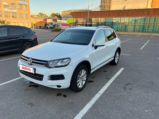 2012 Volkswagen Touareg II, белый, 1800000 рублей, вид 2