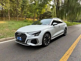 2023 Audi A3 35 TFSI Long IV (8Y), белый, 1730000 рублей, вид 1