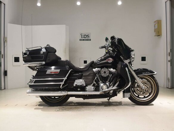 2006 Harley-Davidson Electra Glide, чёрный, 749000 рублей - вид 1