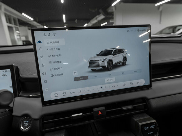 2026 Toyota RAV4 VI (XA60), серый, 4400000 рублей - вид 18