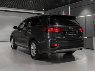 2019 Kia Sorento III Prime Рестайлинг, серый, 2745000 рублей, вид 4