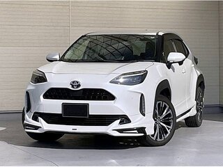 2023 Toyota Yaris Cross I, белый, 1568000 рублей, вид 3