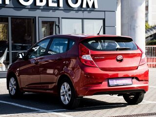 2016 Hyundai Solaris I Рестайлинг, красный, 1180000 рублей, вид 4