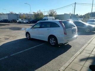 2009 Honda Stream II Рестайлинг, белый, 1450000 рублей, вид 4