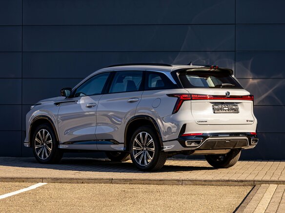 2024 Changan CS75 Plus III, серый, 2395000 рублей - вид 8