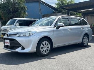 2017 Toyota Corolla Fielder XI (E160, E170, E180) Рестайлинг 1, серебристый, 1050000 рублей, вид 1