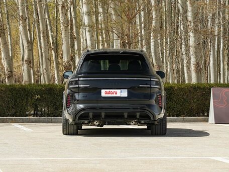2026 Zeekr 8X Dawn, чёрный, 11590000 рублей, вид 4