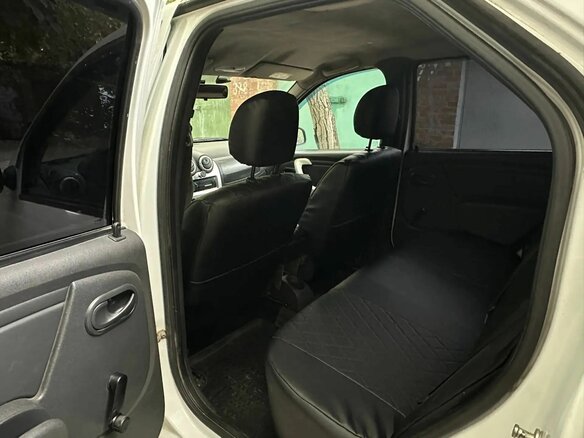 2014 Renault Logan I Рестайлинг, белый, 370000 рублей - вид 10