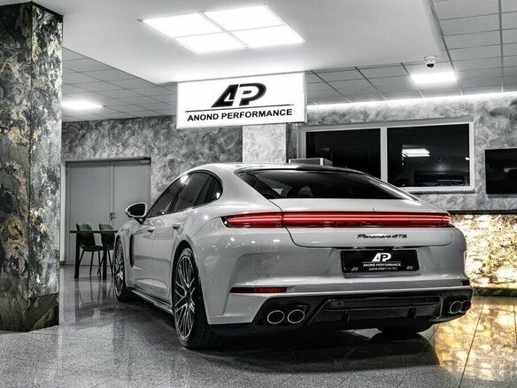 2025 Porsche Panamera 4 E-Hybrid III, серебристый, 22531000 рублей - вид 6