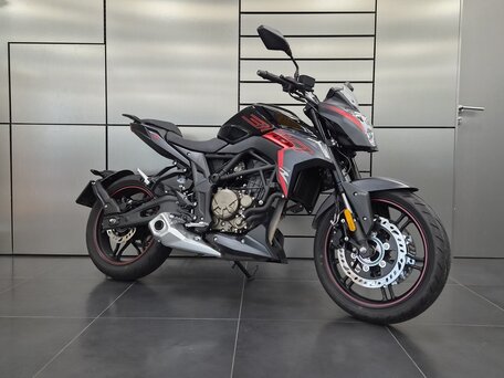 2026 Voge 300R, чёрный, 305000 рублей, вид 1
