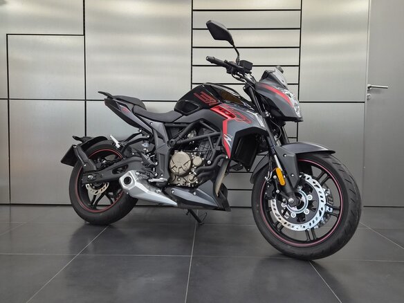 2026 Voge 300R, чёрный, 305000 рублей