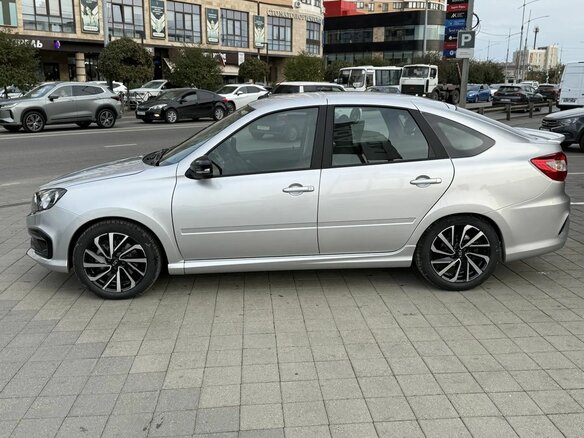 2026 Lada (ВАЗ) Granta Sport I Рестайлинг, серебристый, 1647000 рублей - вид 7