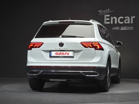2024 Volkswagen Tiguan II Рестайлинг, белый, 3660000 рублей - вид 2