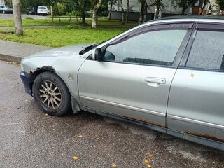 2002 Mitsubishi Galant VIII Рестайлинг, серебристый, 150000 рублей, вид 4