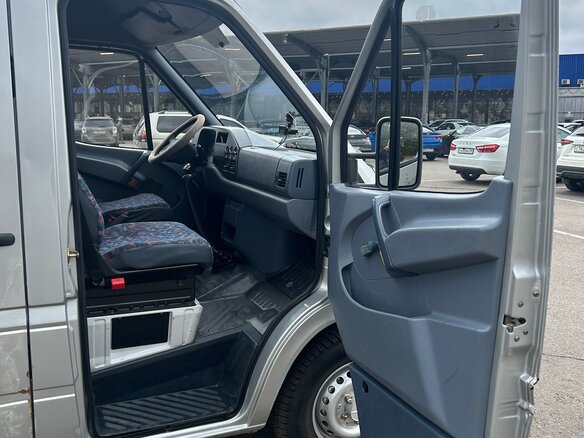 1997 Mercedes-Benz Sprinter, серебристый, 517000 рублей - вид 12