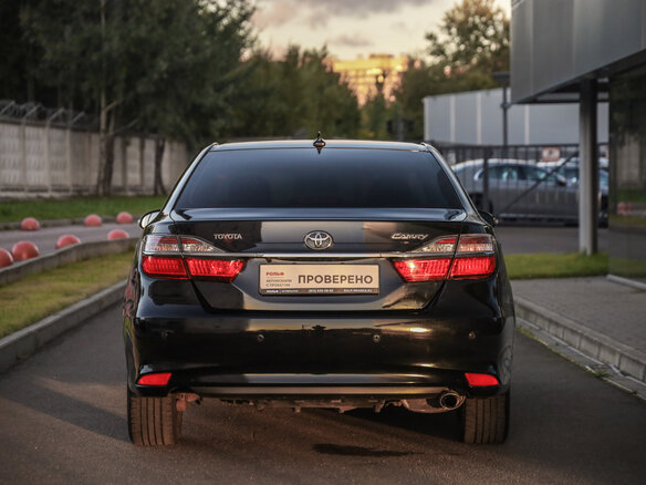 2016 Toyota Camry VII (XV50) Рестайлинг, чёрный, 1899000 рублей - вид 6
