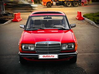 1984 Mercedes-Benz W123 230, красный, 2499999 рублей, вид 3
