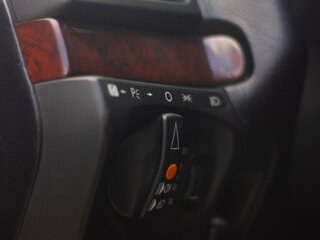 1998 Mercedes-Benz S-Класс 320 III (W140) Рестайлинг, чёрный, 1500000 рублей, вид 4