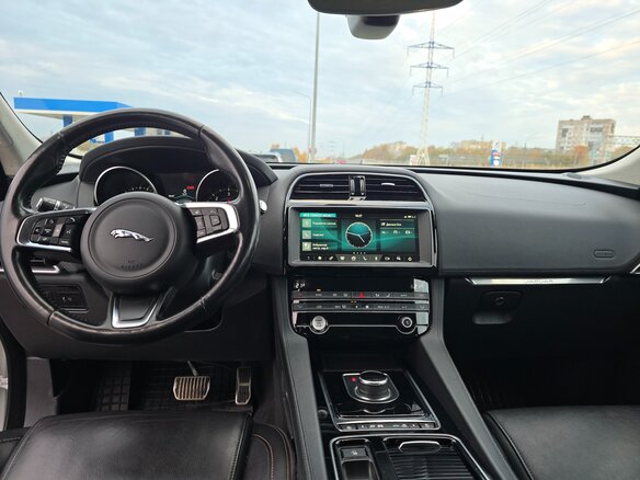 2019 Jaguar F-Pace I, белый, 2990000 рублей - вид 17