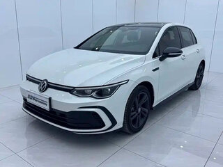 2021 Volkswagen Golf VIII, белый, 1935002 рублей, вид 1