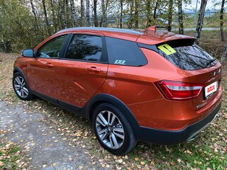 2018 Lada (ВАЗ) Vesta SW Cross I, оранжевый, 1200000 рублей, вид 5