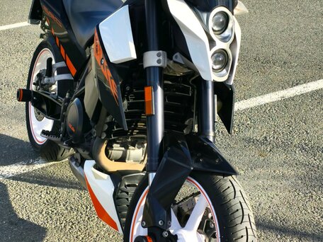 2008 KTM 690 Duke, белый, 390000 рублей, вид 5