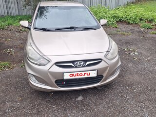 2011 Hyundai Solaris I, бежевый, 520000 рублей, вид 2