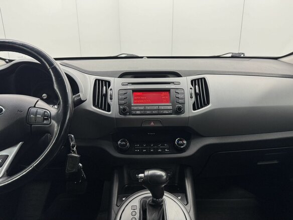 2015 Kia Sportage III Рестайлинг, чёрный, 1540000 рублей - вид 12