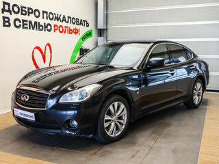 Infiniti Q70 I
