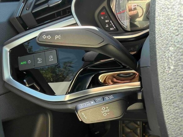 2023 Audi Q3 35 TFSI II (F3), белый, 1900000 рублей - вид 12