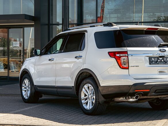 2014 Ford Explorer V, белый, 1445000 рублей - вид 8