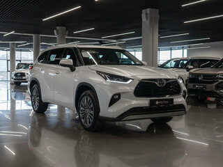 2026 Toyota Highlander IV (XU70), белый, 5950000 рублей, вид 2