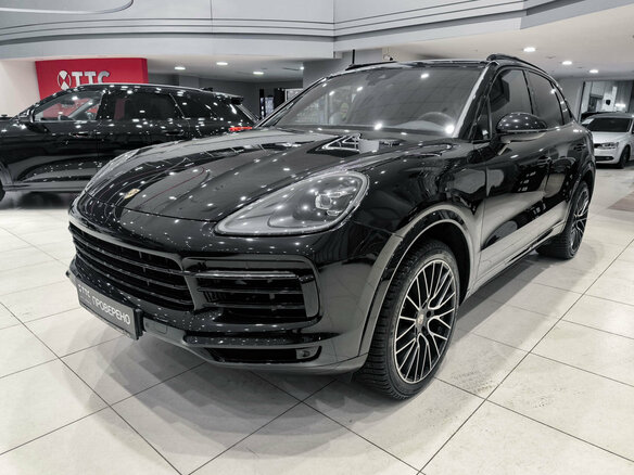 2019 Porsche Cayenne III, чёрный, 6250000 рублей