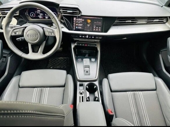 2022 Audi A3 Sportback 35 TFSI IV (8Y), зелёный, 1980000 рублей - вид 2
