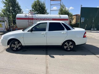 2017 Lada (ВАЗ) Priora I Рестайлинг, белый, 330000 рублей, вид 4