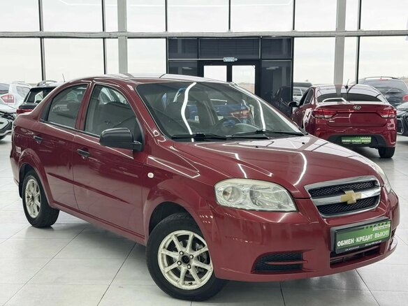 2011 Chevrolet Aveo I Рестайлинг, красный, 549000 рублей - вид 3